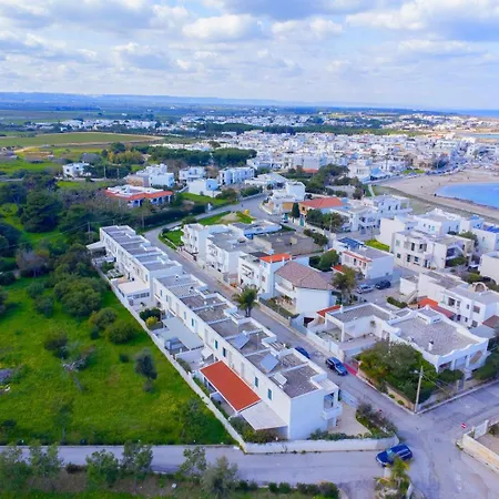 Villetta-annamaria-50-metri-spiaggia-parcheggio *