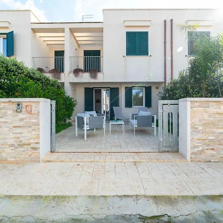 Vakantiehuis Villetta-annamaria-50-metri-spiaggia-parcheggio *